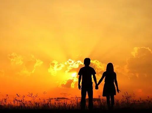 ǰ�κ��gͬ����߀����؆᣿���Ѹ�ǰ�Ώͺ�˦������ô�R��