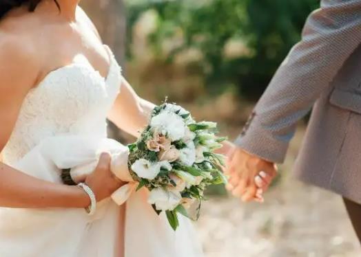 �Y�鱻��Ҫ��Ҫ��ϴһ�£��Y�鱻�����з��ʂ�߀��Ů���ʂ�