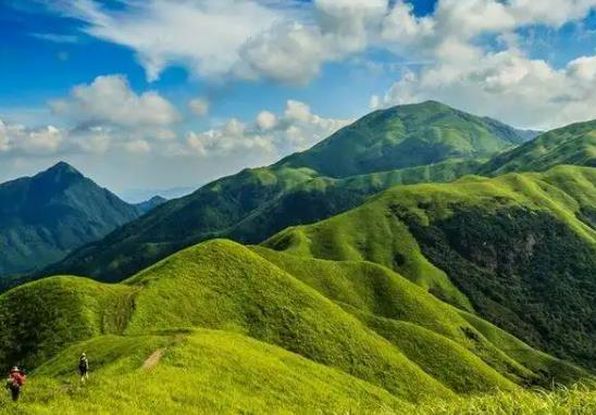 ȥ�书ɽ��ô��ǰ�A�sס�ޣ��书ɽɽ���ʲô���cס�ĵط�