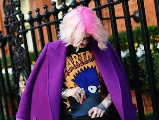 ���ϰlɫ�����Ⱦ�᣿����ɫ�ͺڼӁ�����һ���ɫ��