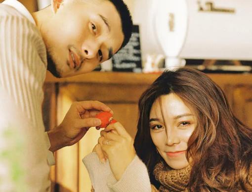 ��ο���Ů���ѵ����|�ۣ����|���㲻�������Pϵ