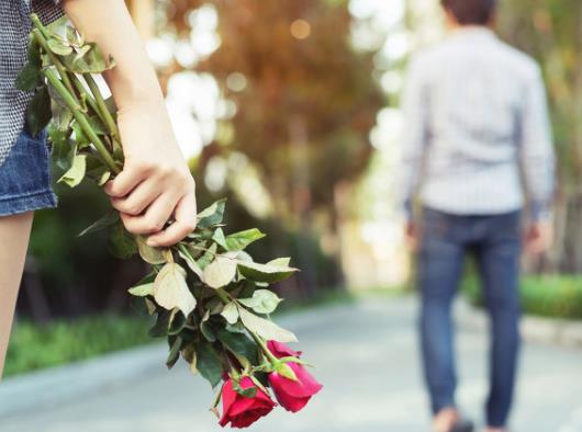 �������Ǵ� Ů�˵Ġ�r����ʲô��Ҋ�������ѵļ���ԓ��ô����