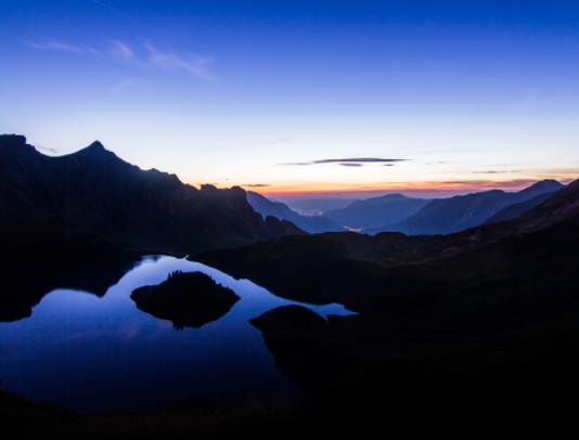 ��һ���g��ʲô�·�������һ��ʲô�·����m