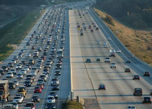 ��һ�߇������߆᣿��һ�ϸ�����ô����