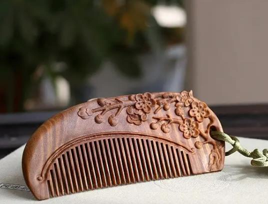 ̴ľ�����L�˰׽z��ô̎����̴ľ������ɫ�͜\ɫ�Ă���