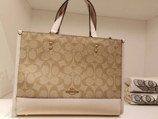 ��coachŮ���ܵ��n�Ά᣿��ʲô�ܶ��˶��ӗ�coach