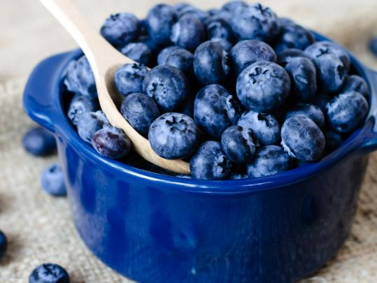 ÿ��Գֳ��{ݮһ������ʲô��Ч��һ���125g�{ݮ���L�ֆ�