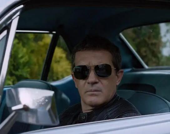 �ÿ��ִ̼��ķ�����Ӱ���а�Ф��˵ľ��H���Q���缉(j��)��(j��ng)��