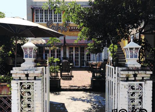 ���^����ĵط����а񣬵Cʯ�L�����م^�L���^�����ϰčuֵ�Å��^