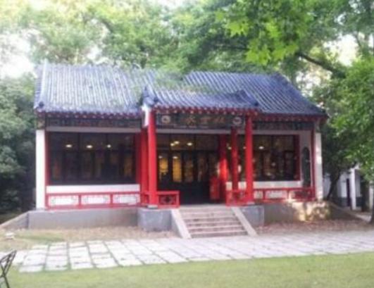 �Ͼ���ˇС���{�ĵط��������U�͹��^�����c�����T�|�b�޼�ā����