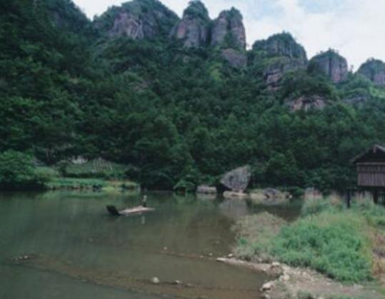 �R��ɽ�����ĵط���������ɽ���д����ԡ���ʯ���Ļ����N(y��n)���