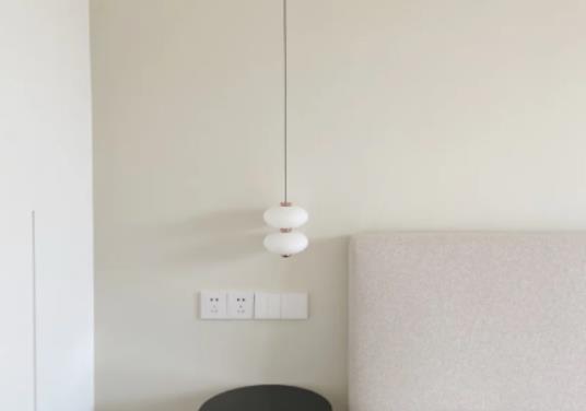 ��ɫ���z���ܲ��܃�ˮ������{���z��Ӷ���ˮ