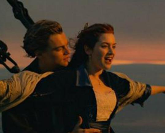 ȫ��vʷ��ʮ���Ƭ���������������������ġ�Ф��˵ľ��H������˼