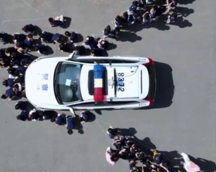 һ�vSUV��܇��ä�^(q��)�ж�󣿽�����(sh��)�y(c��)SUVä�^(q��)�ܲ�75��(g��)����