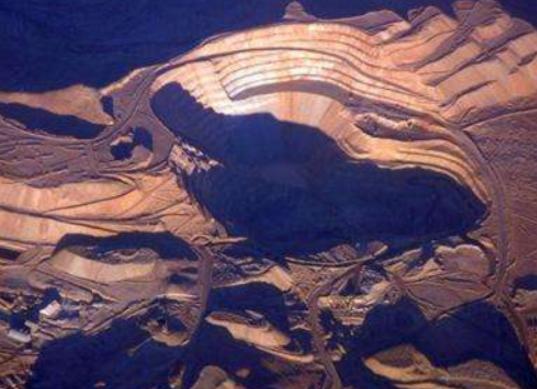 ����ʮ��Ӷ���������Ȼ��Ӷ�̖�Q�تz֮�T�������@ʯ�V���@ʯ������