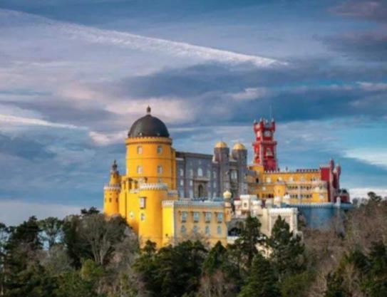 �������֔���Z�����У����Z�ǚW�ު����Z��֮һ���h�Z�е�����ɫ