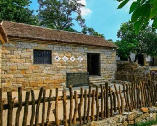 �㽭ʮ���������а񣬺�˹·��vʷ�ƾá�����ɽ�彨���˹Ŵ��䱣�o(h��)��λ