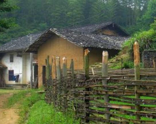 �㽭ʮ���������а񣬺�˹·��vʷ�ƾá�����ɽ�彨���˹Ŵ��䱣�o(h��)��λ