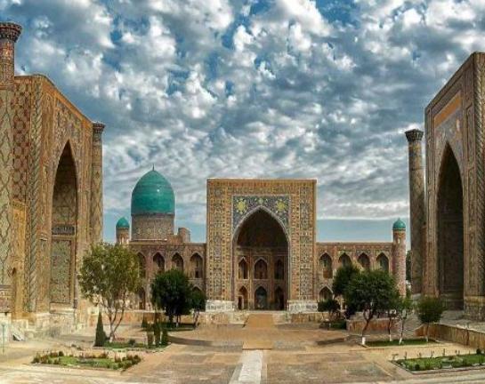 ��Ɲ�e��˹̹ʮ����У���ʲ�������׶������R���������Ļ�����