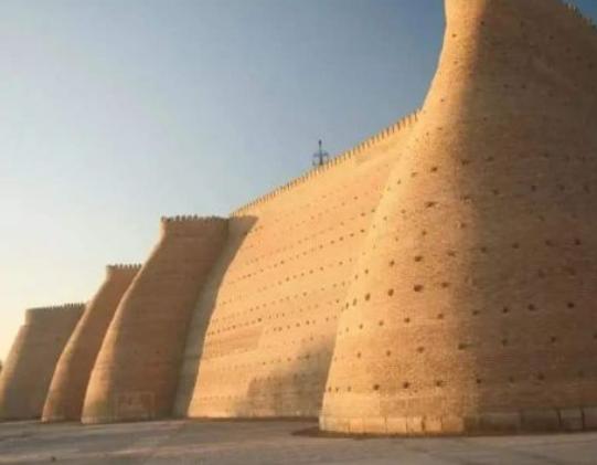 ��Ɲ�e��˹̹ʮ����У���ʲ�������׶������R���������Ļ�����