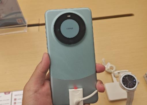 �A��Mate60���Α򿨲������A��mate60��늿첻��