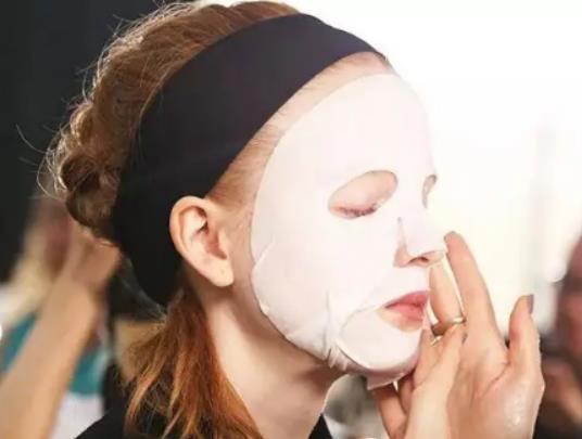 ���s��Ĥ��ô�ÿ����aˮЧ���ã����s��Ĥ�]�_���^���˿����Æ�