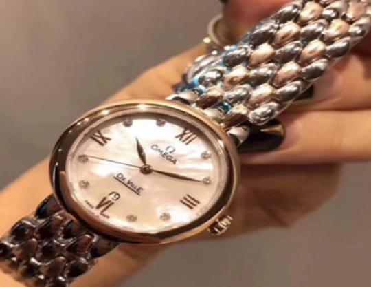 ʮ���ֱ�����Ʒ�����а񣬄���ʿ�������¡��W�����ֱ����ܺ�