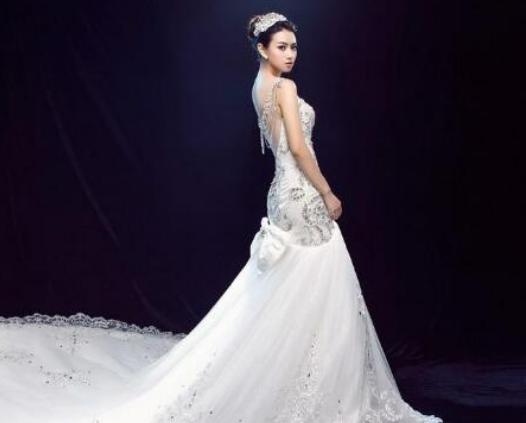 ʮ��鼆Ʒ�����а�����ޱޱ��ʽ��(ji��n)�������������Z�S˹�ԃ�(y��u)����