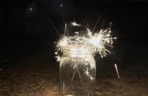 ������Ů�����ڼ���ņ᣿��Ů������С�^(q��)��ņ�