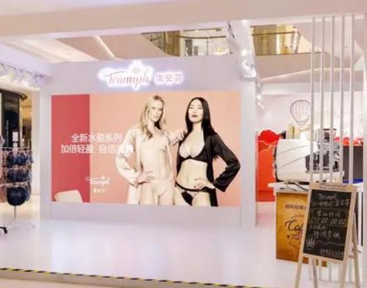 ʮ���(n��i)�¼���Ʒ�����а񣬐�Ľ��(n��i)�������m���Q�����ݷ҃�(n��i)�º��Ը�