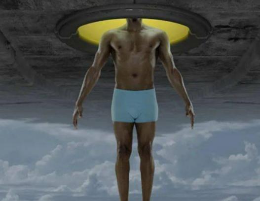 ʮ���(n��i)�¼���Ʒ�����а񣬐�Ľ��(n��i)�������m���Q�����ݷ҃�(n��i)�º��Ը�