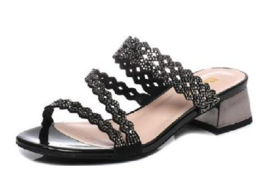 ����ʮ����ЬƷ�����а񣬹�������Ь�����m��������Ь��ϲ��