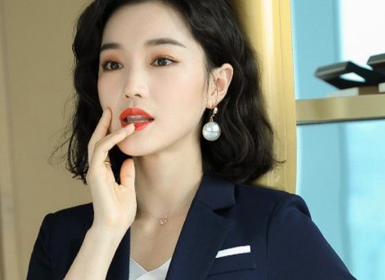 �Ї�ʮ��Ů�I�bƷ�ƣ����R���I�b���װ�����˼�{���I�b�ǳ��ɾ�