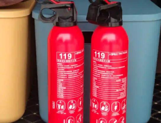 �ɷۜ������һ��һ�Q����܇�d������������