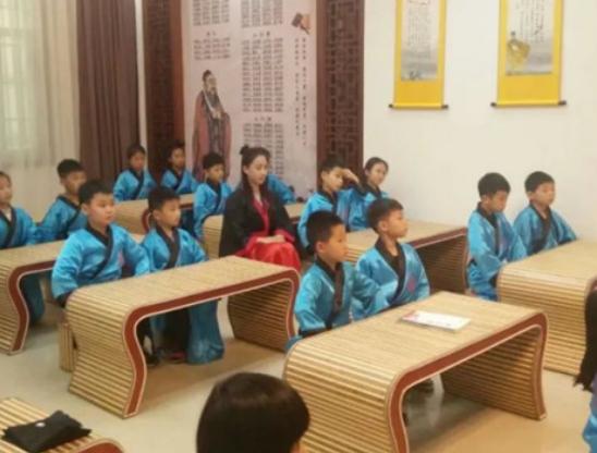 ʮ����W����Ʒ�����а�С���Ӈ��W�^���������B���W�^ֵ���и�