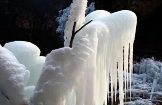 2�·�ȥ���ϴ�ʲô�ã�����ÿ�꽵ѩ�����ڎ��·�