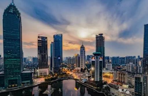 ��h�����ǎ��µ����£���h���꼾�����ڎ���