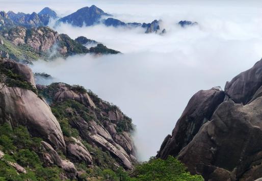 �Ї����m��ȥ¶�Iʮ��ɽ�壬�书ɽ�L���^�����ɾ��^�o�㲻һ�ӵ��w�