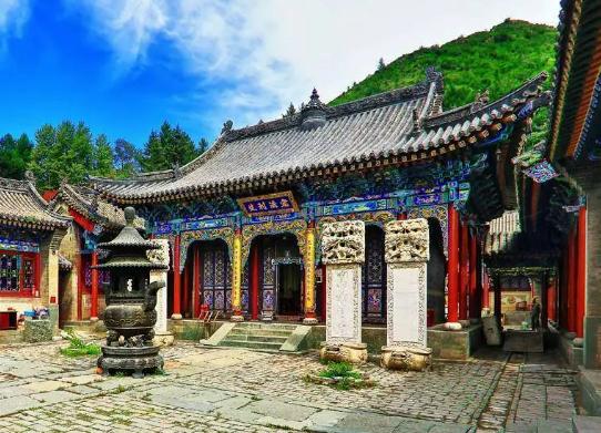 �Ї�ʮ������ɽ���������_ɽ���������_�ĵ�������üɽ�L����