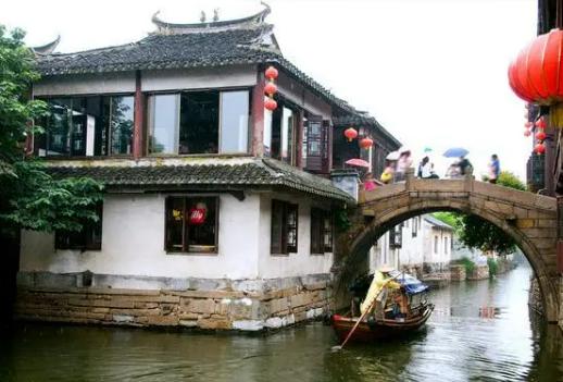 �Ї�ʮ����ɫС����а񣬞�������Ƿ����ű�ˮ悺�����ɫ