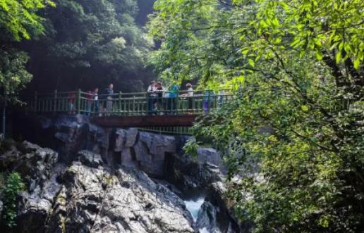 ���ս���÷�꼾�ǎ��µ����£����ս�������F���L÷���