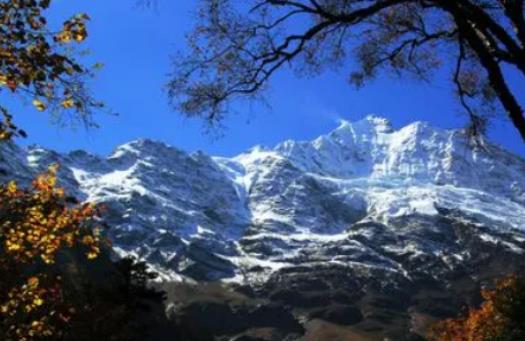 ÷��ѩɽ���θ߶��Ƕ����׸ߣ�6��ȥ÷��ѩɽע�����(xi��ng)