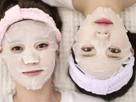 ʮ�����z��ĤƷ�����У���ȸ����Ĥ���н��䡢��Ȼ����Ĥ��������