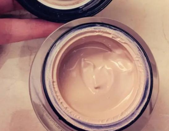 ʮ��۵�˪Ʒ�����У�����ɏ�۵�˪�p����Ȼ���۽z���ӷ۵�˪�־ò�Ó�y