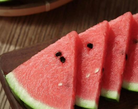 �Ը�ҹ������ʲôΣ������ҹ�����е�30����߀�ܳԆ�