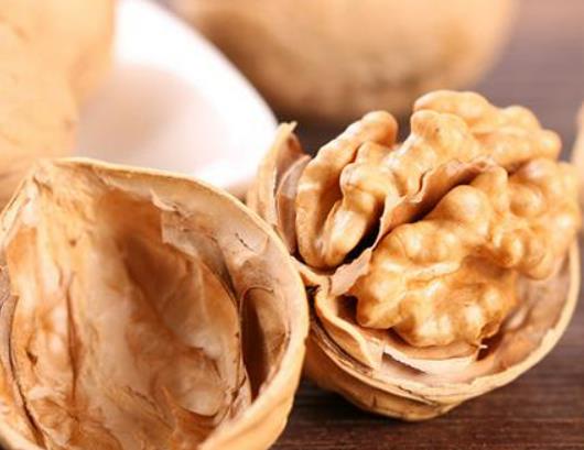 ������Ƥ�Ǻ�ɫ�ܳԆ᣿����Ƥ��ˎ�Ãrֵ