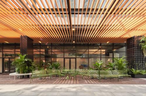 �`�п��gSTUDIO 9�p�����࣬���섓���OӋĿ�ĵء�����Ԫ��ײ�µ��¸����w���^